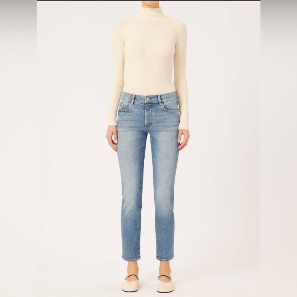 DL1961 Light Blue Mila cigarette 28 inch Slim Jeans size 27 mid rise NEW NWT